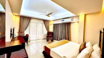 Executive-Zimmer, 1 King-Bett, Stadtblick