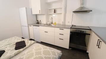 Chambre | Bureau, espace de travail pour ordinateur portable