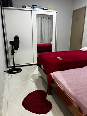2 sovrum, strykjärn/strykbräda, wi-fi och sängkläder
