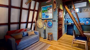 Eenvoudig huisje | Woonkamer