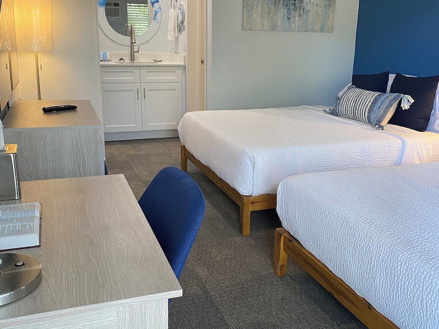 Blendingsgardiner, strykejern/-brett og wi-fi (inkludert)