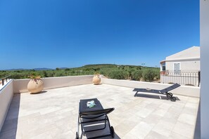 Terrace/patio - Room 'Rosa' with Shared Pool, Wi-Fi and Air Conditioning (Alghero)