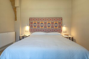 1 bedroom, WiFi, bed sheets - Room 'Eva' with Shared Pool, Wi-Fi and Air Conditioning (Alghero)
