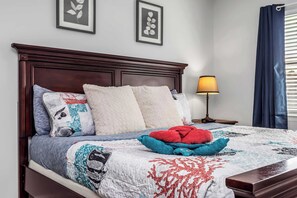 3 bedrooms, iron/ironing board, WiFi, bed sheets