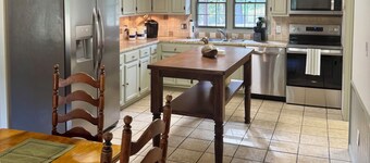 Secluded House close to MSU and KY Lake! 30x40 Garage