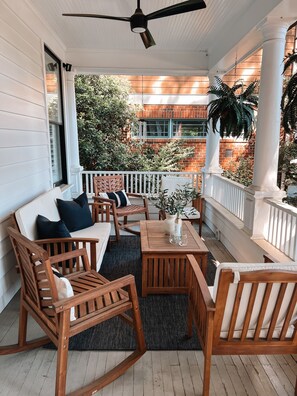 Terrace/patio - 6-bedroom Home in Heart of Dilworth in Charlotte (Charlotte)
