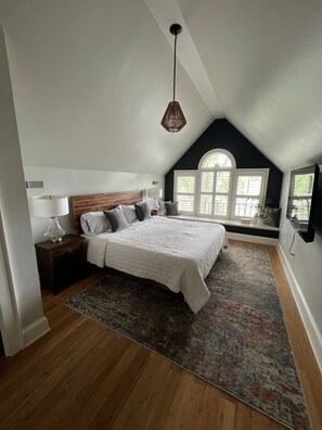 6 habitaciones, tabla de planchar con plancha, wifi y ropa de cama 