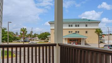 House, Multiple Beds (Highball Heaven) | Property grounds