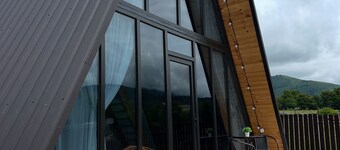 Cozy 2-bedroom chalet in wonderful Tba with AC