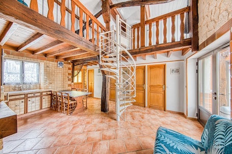 Interior. Holiday Home 'La Maréchale' with Private Garden, Wi-Fi and Air Conditioning