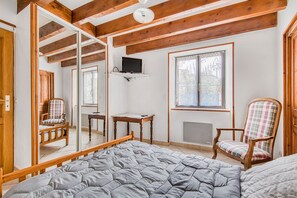 3 chambres, fer et planche à repasser, Wi-Fi