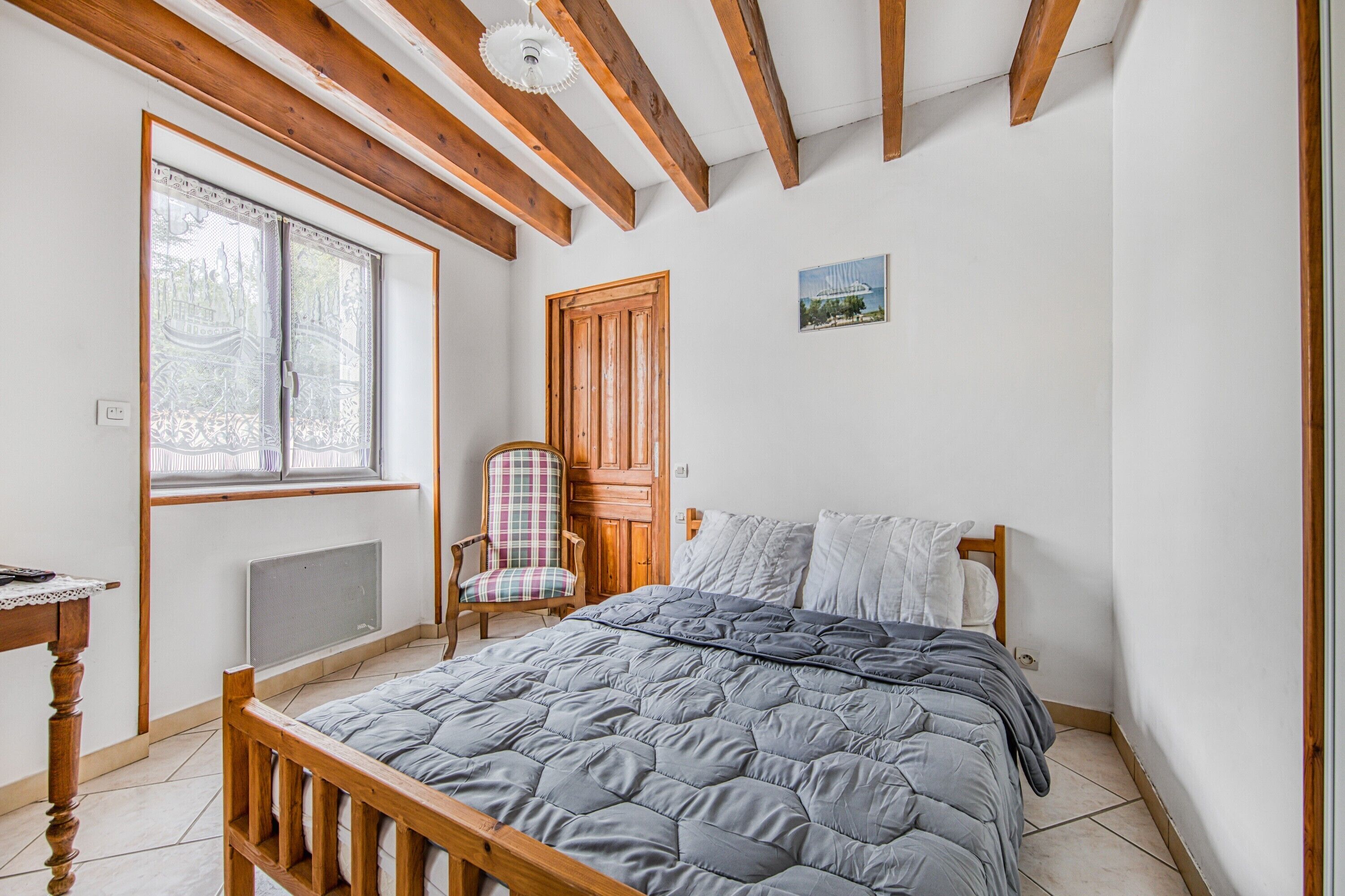 3 habitaciones, tabla de planchar con plancha y wifi 