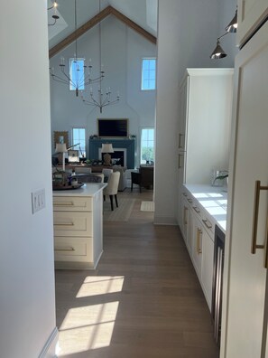 Interior - Custom new construction in private enclave Just minutes to Bryant Denny stadium (Northport)