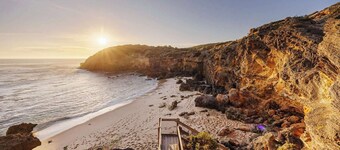 Shambala Dana - Balinese Inspired Villa with Pool