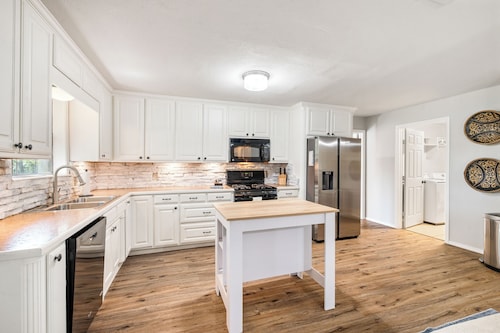 4 bedroom 3 bath house in Argyle proper and Argyle ISD. .5 Acre lot, fenced yard