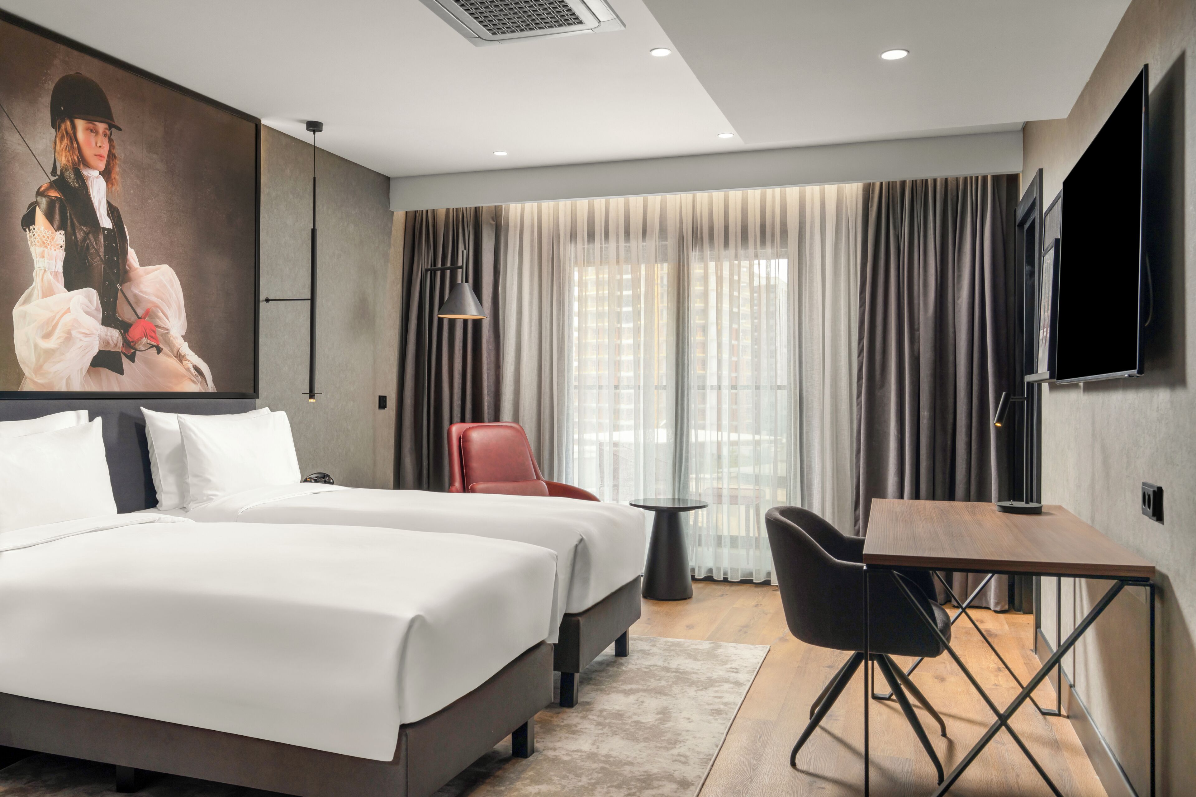 Premium bedding, down comforters, free cribs/infant beds, bed sheets