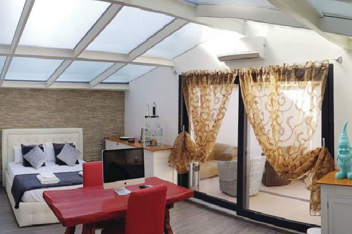 Family Suite, Courtyard View | WiFi (free)