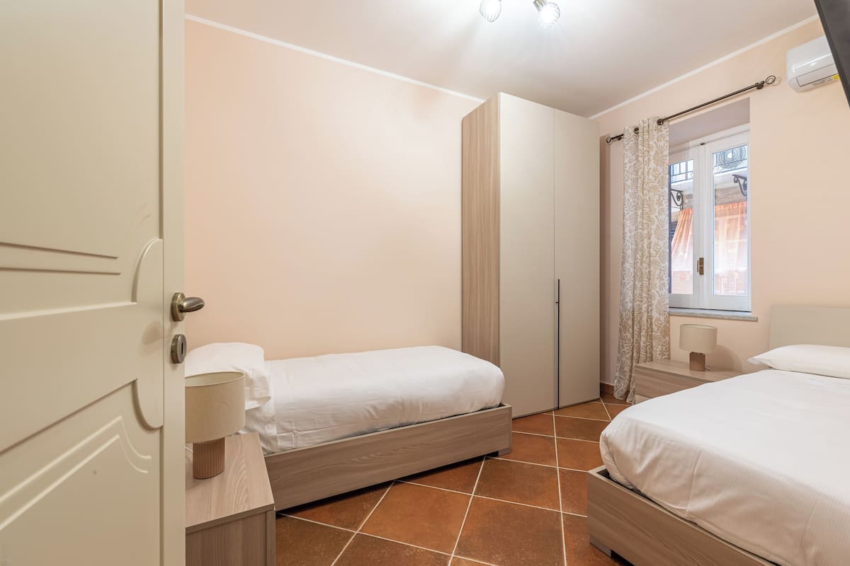 Basic-Apartment, Mehrere Betten, eigenes Bad