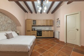 Classic Apartment, 1 Double Bed with Sofa bed, Balcony | Private kitchen
