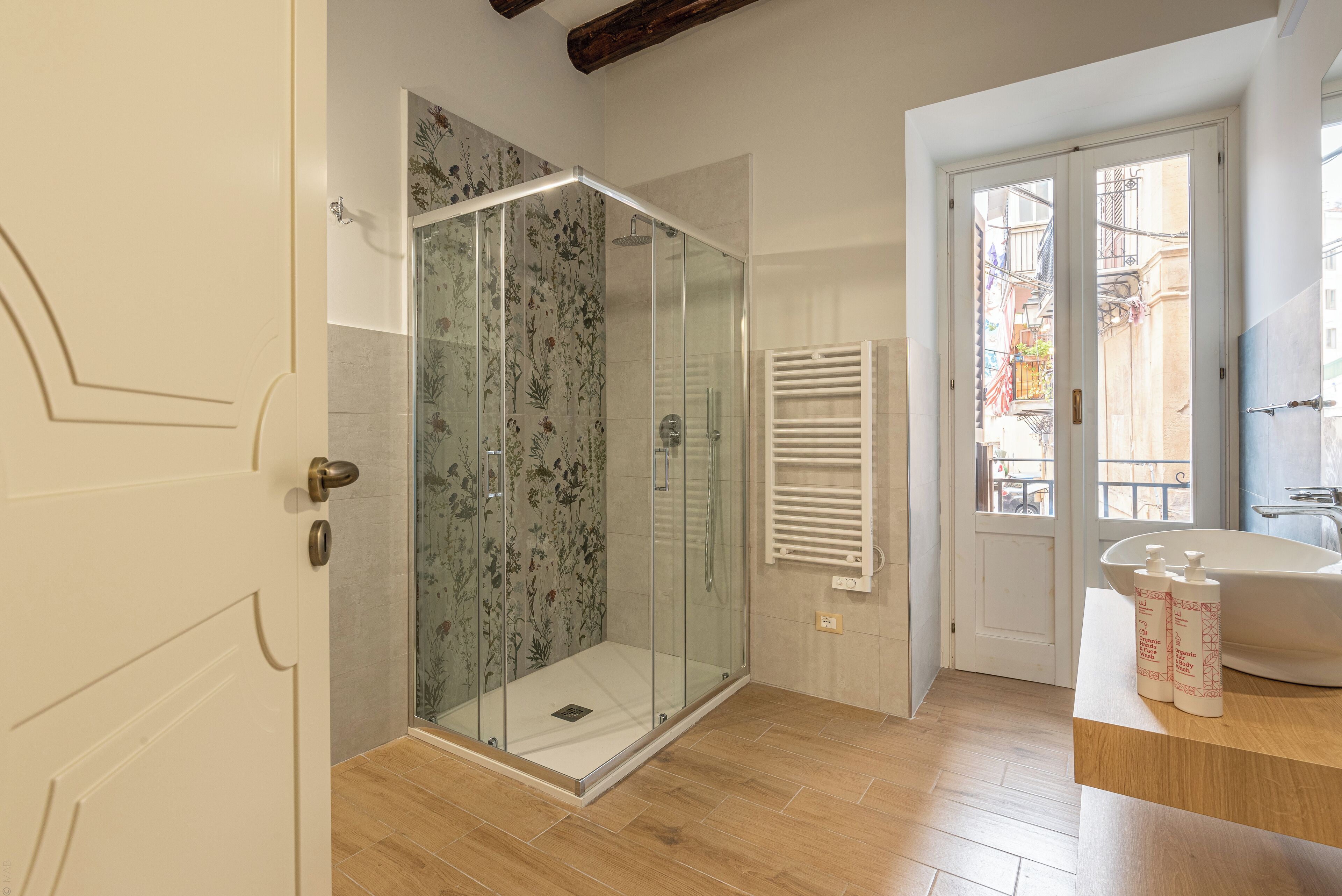 Classic Apartment, 1 Double Bed with Sofa bed, Balcony | Bathroom | Shower, hair dryer, bidet, towels