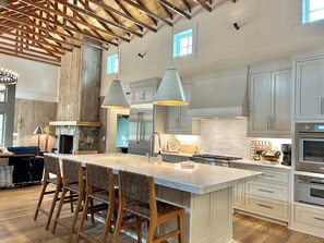 Mikrowelle, Ofen, Herdplatte, Geschirrspüler