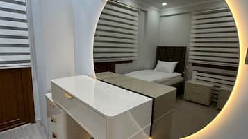 Family Double or Twin Room | Iron/ironing board, free WiFi
