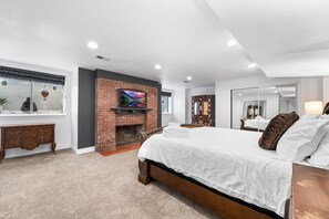 2 chambres, bureau, accès au Wi-Fi (inclus), literie fournie