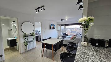 Apartment (Amanecer sereno) | Living area