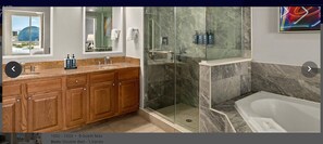 Whirlpool, Haartrockner, Handtücher, Seife