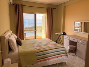 1 chambre, fer et planche à repasser, Wi-Fi gratuit