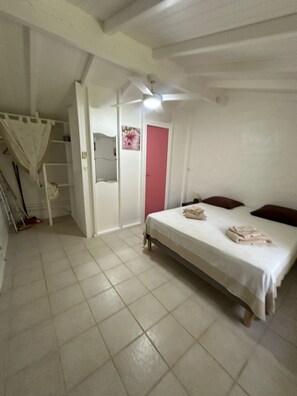 1 Schlafzimmer, Bügeleisen/Bügelbrett, WLAN, Bettwäsche