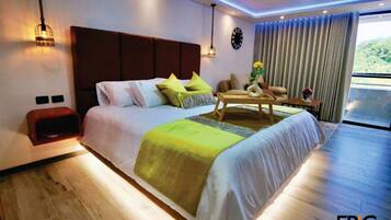 Suite Business | Caja fuerte, sistema de insonorización, tabla de planchar con plancha