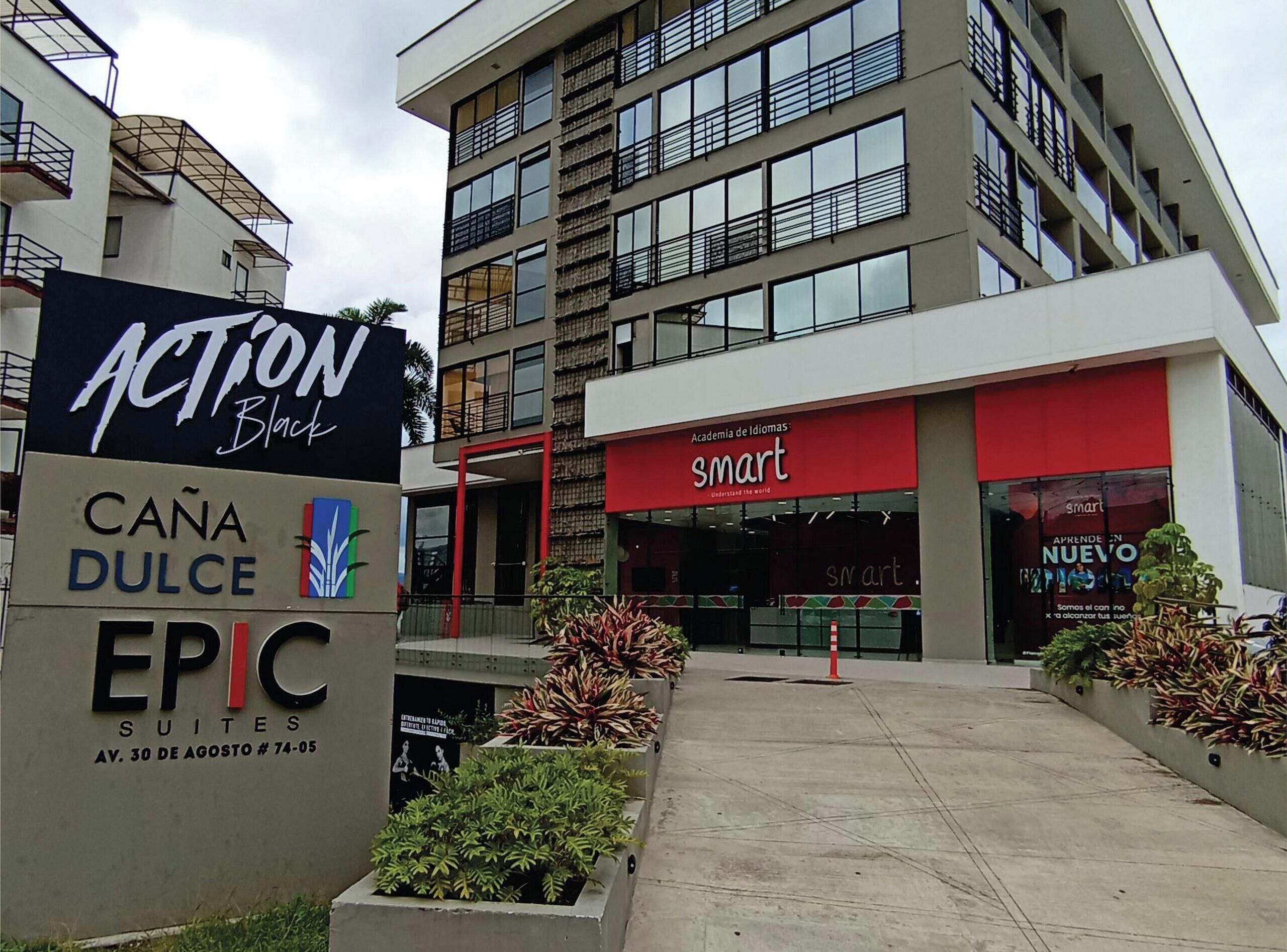 Business Suite | Exterior