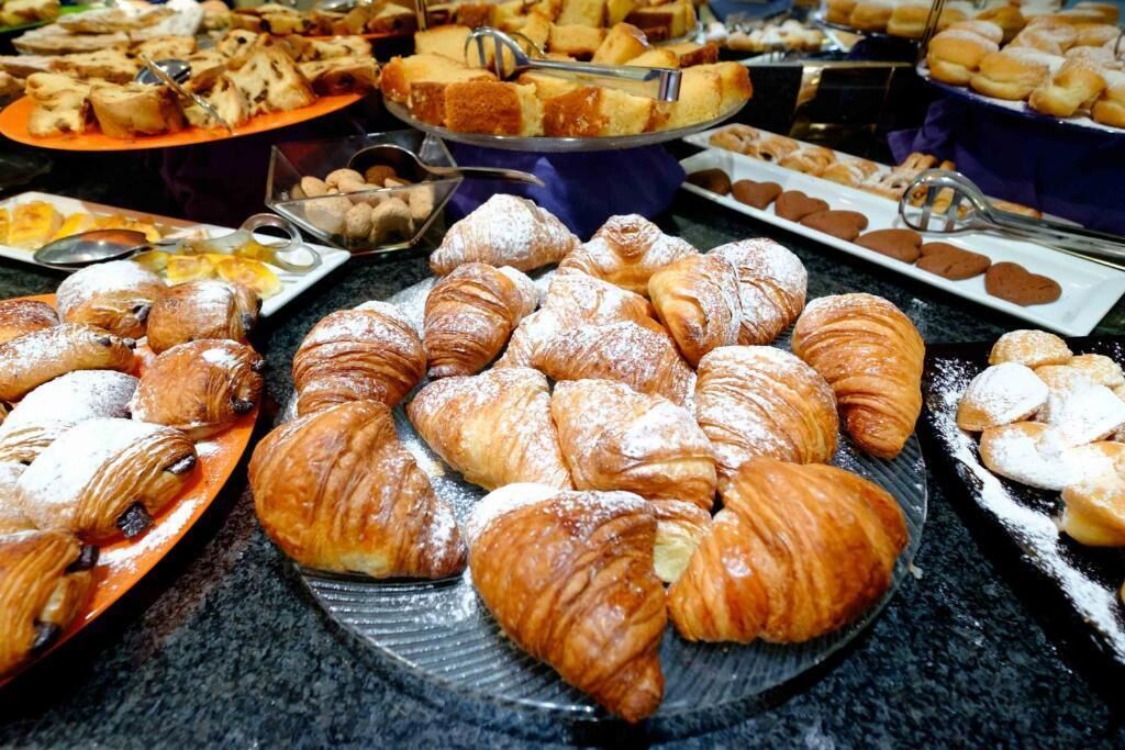 Colazione a buffet inclusa, servita tutte le mattine 