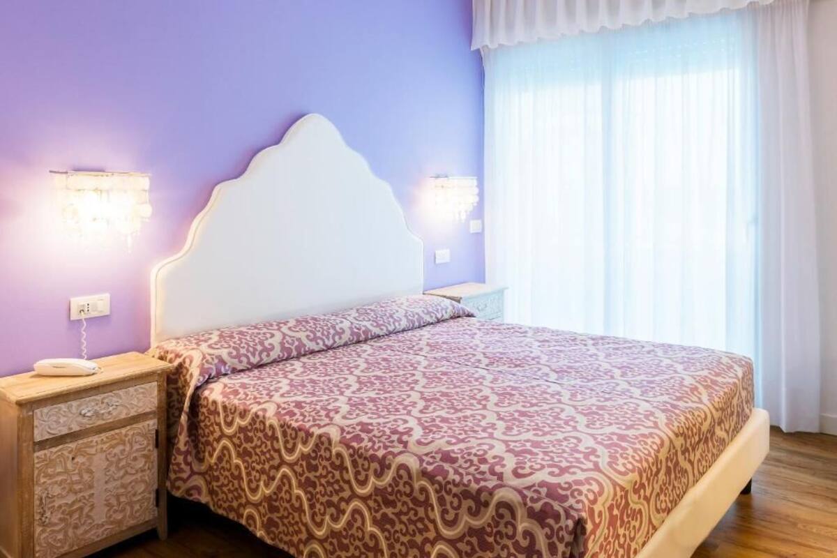 Classic-Doppelzimmer, Balkon | Zimmersafe, schallisolierte Zimmer, kostenloses WLAN