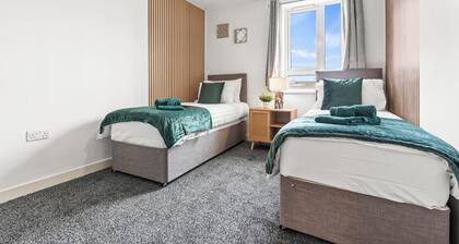 Modern| Coventry City Centre Stay | For 4