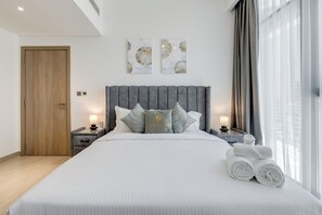 LÀgenhet Deluxe - 2 sovrum - kök - utsikt mot staden | Skrivbord, strykjÀrn/strykbrÀda och gratis wi-fi