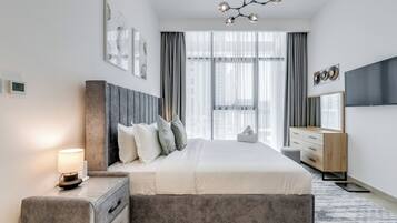 Deluxe-Apartment, 2 Schlafzimmer, Küche, Stadtblick | Schreibtisch, Bügeleisen/Bügelbrett, kostenloses WLAN