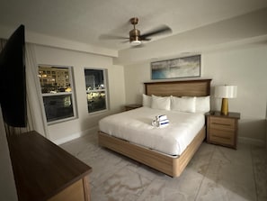 4 chambres, fer et planche à repasser, Wi-Fi, draps fournis