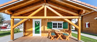 Chalet 'Wiesengrün' with Private Terrace and Wi-Fi