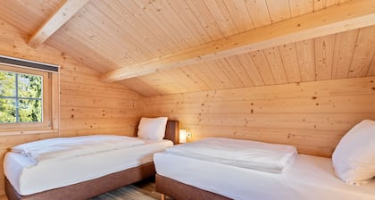 Chalet 'Wiesengrün' mit privater Terrasse und WLAN