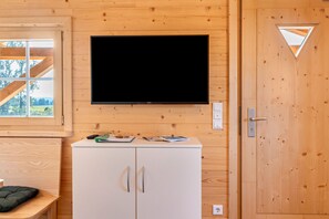 Interior - Chalet 'Wiesengrün' with Private Terrace and Wi-Fi (Stockach)