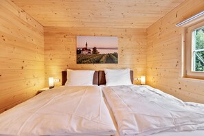 WiFi, bed sheets - Chalet 'Wiesengrün' with Private Terrace and Wi-Fi (Stockach)
