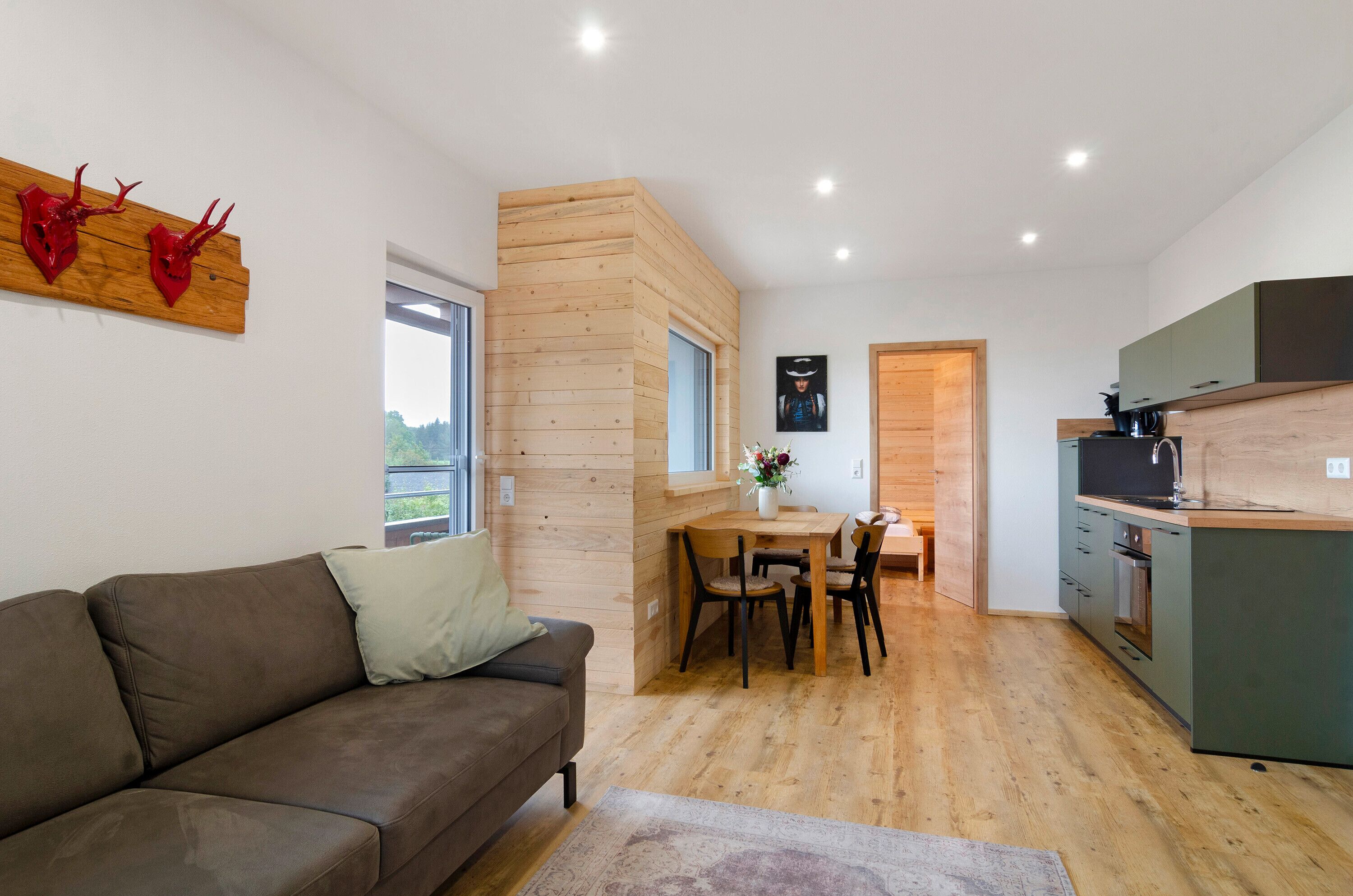 Fernseher, Tischtennisplatte