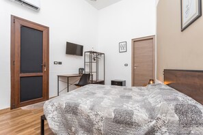 1 bedroom, iron/ironing board, WiFi, bed sheets - Room 'Balestrate' with Balcony, Wi-Fi and Air Conditioning (Acireale)