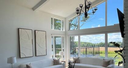 Peaceful Country Escape | Smart Home, Near Wonderland & Lake Simcoe