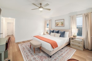 3 bedrooms, iron/ironing board, WiFi, bed sheets