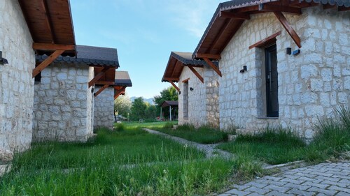Ayrık Vadi Otel & Restoran
