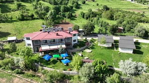 Esterni