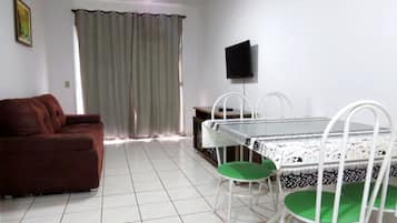 Family Apartment | Dining